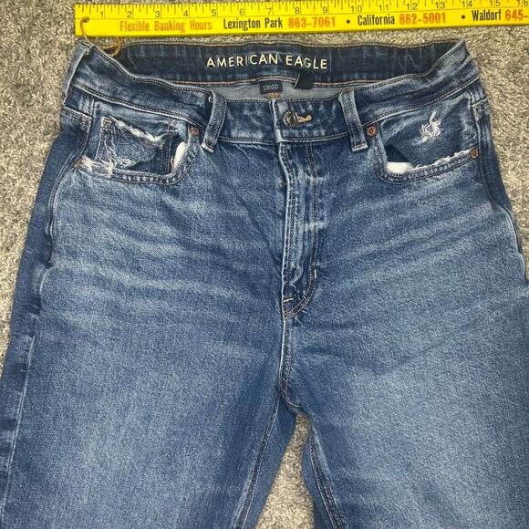 American Eagle Mom Jean Women's Size 6 Frayed Edges - Picture 1 of 12